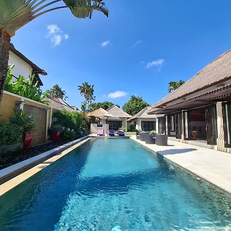 Villa Bugis Seminyak Экстерьер фото