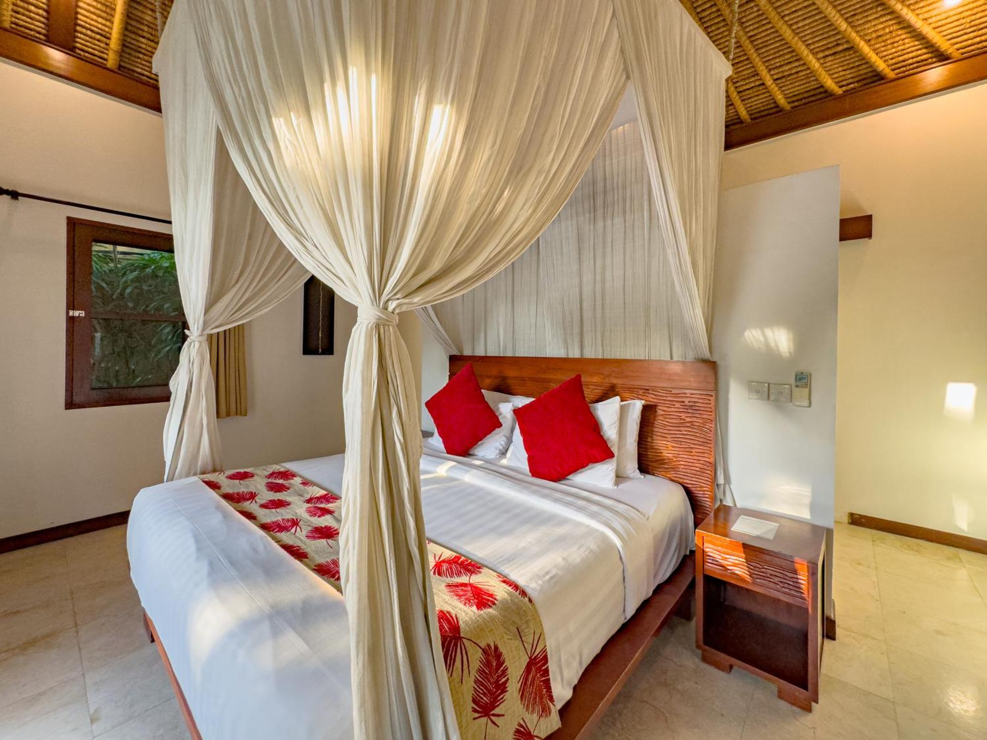 Villa Bugis Seminyak Номер фото