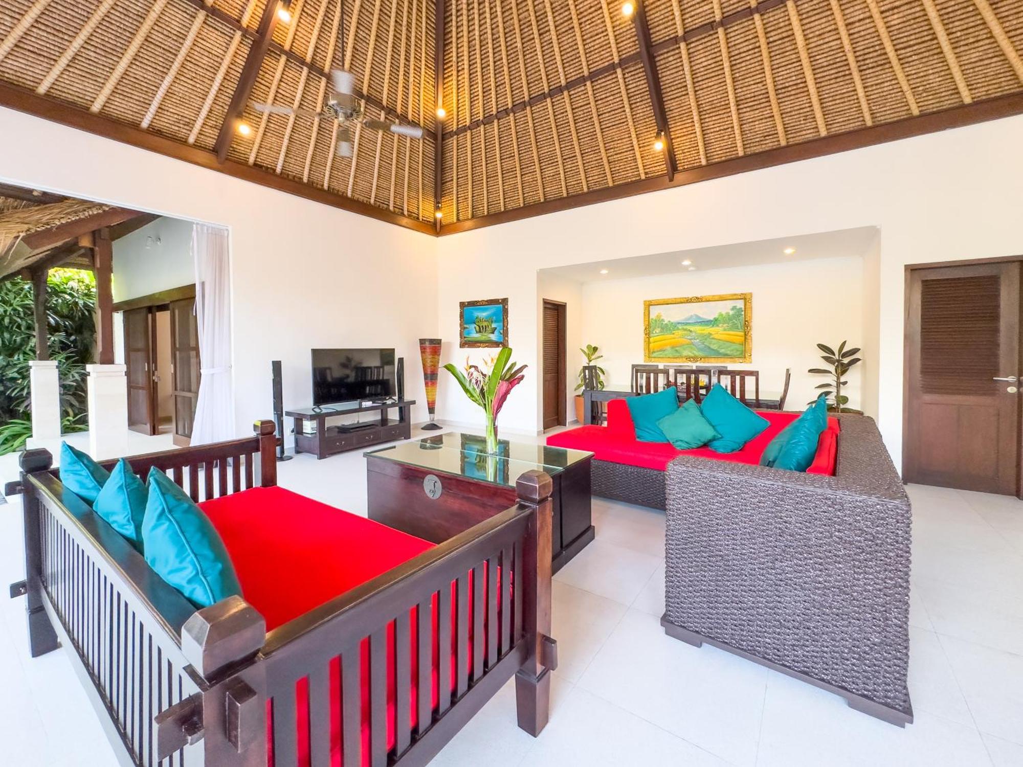 Villa Bugis Seminyak Номер фото