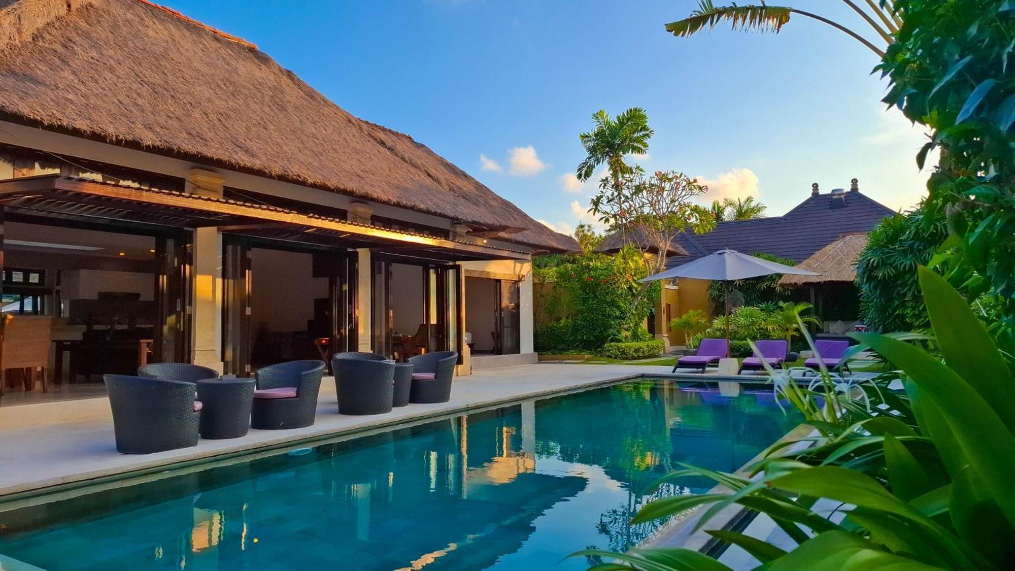 Villa Bugis Seminyak Экстерьер фото